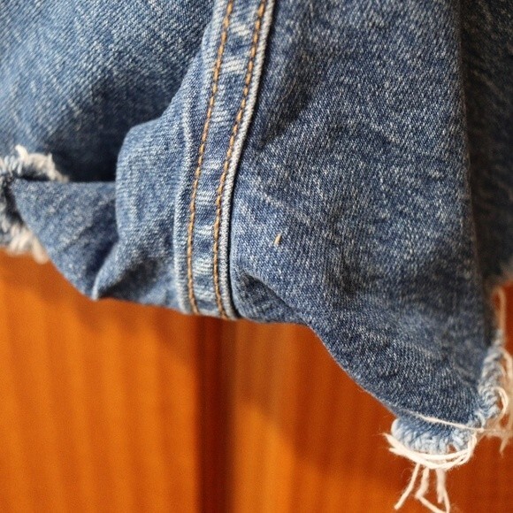 Levi’s 501 Y2K Cutoff Jean Shorts Raw Hem Festival Vintage Size 26 - Picture 13 of 16